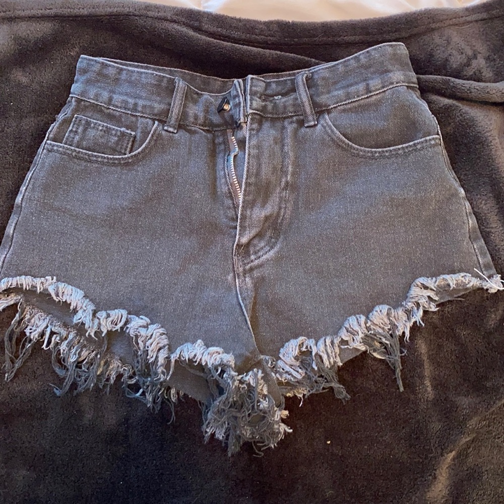 Cute black shorts w Flames on the pockets !